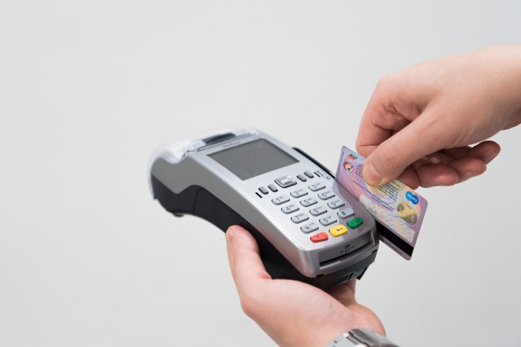 How to Get Credit Card Machine for Your Small Business in Dubai UAE